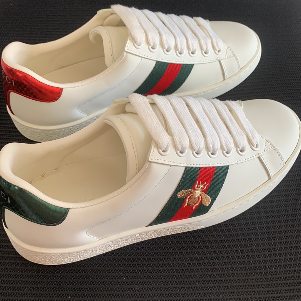 Gucci White Sneakers with Red and Green Stripes